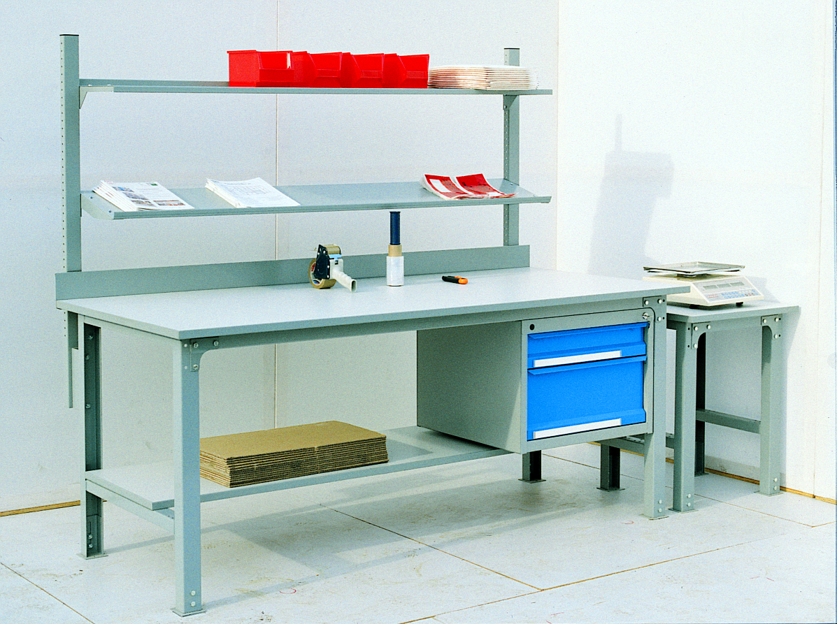 Arbeitstische